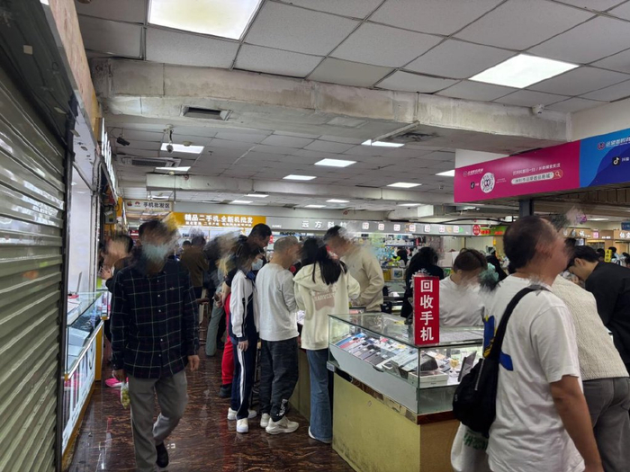 2月22日下午3点，远望数码商城3楼。新京报贝壳财经记者 张晗 摄