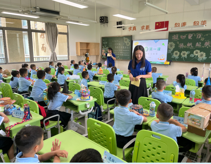 珠海小学课堂。吴长赋/摄