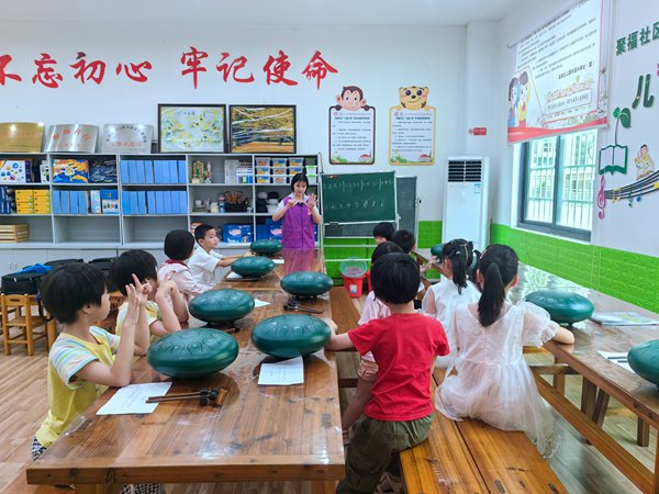 聚福社区空灵鼓乐器教学现场。泉港区山腰街道供图