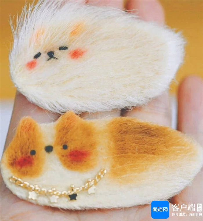 资料图：用芒果核做的造型各样的芒狗。