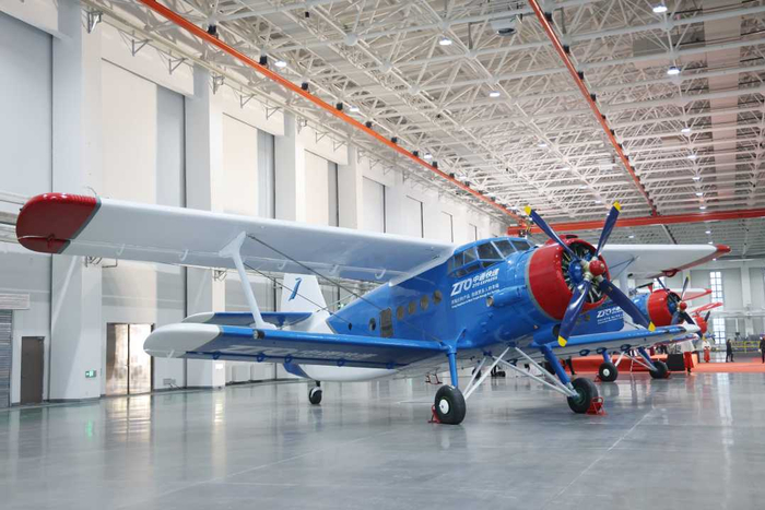 由新疆天域航通科技有限公司生产的大型无人机鸿雁（HY100）在石河子成功实现量产下线。汪呼林摄