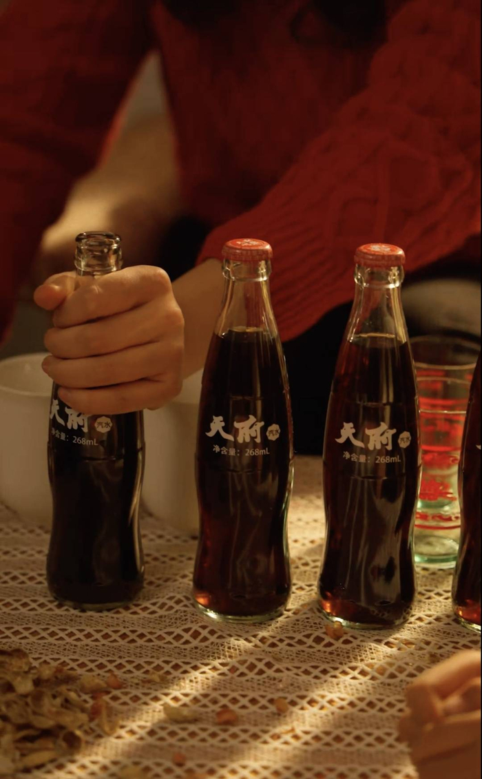 天府可乐勾起观众回忆