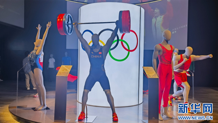   作为国际奥委会官方体育服装供应商，安踏为多支中国国家队提供运动装备。 新华网 刘丰 摄