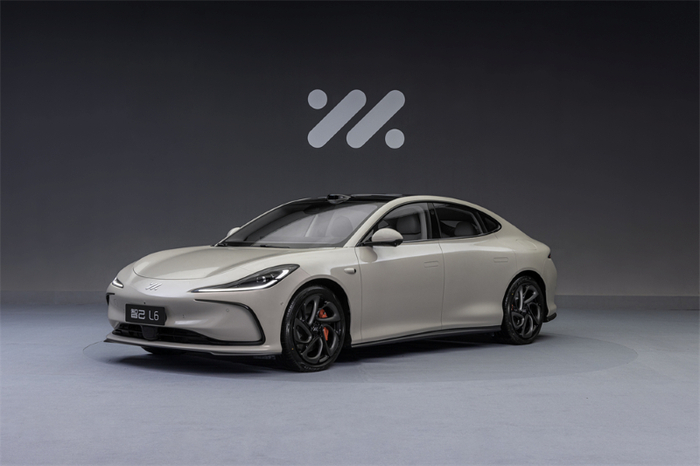 清陶能源第一代半固态电池已在上汽智己L6车型上实现量产  图片来源：智己汽车