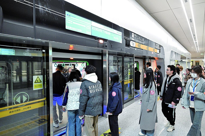     模拟旅客体验新建T3A至T3B旅客捷运系统 据新重庆-重庆日报