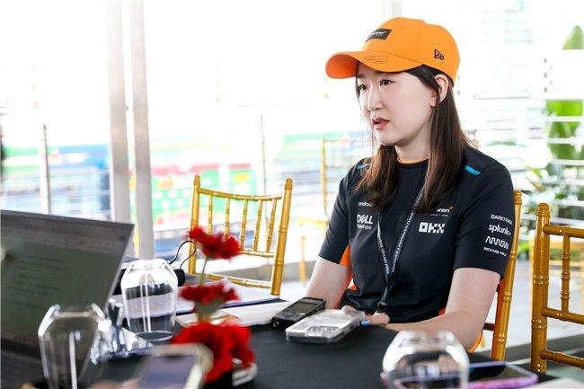 (图:空中云汇联合创始人兼总裁刘月婷现场接受记者采访)
