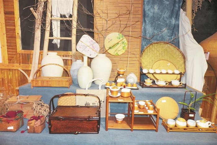 赤水竹编工艺品。  张弘弢 摄