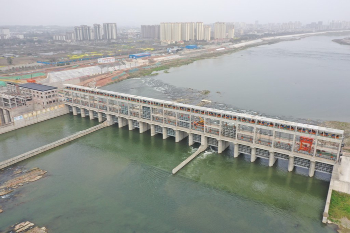 建设中的眉山市彭山区的岷江尖子山航电枢纽工程项目。C视觉 姚永亮 摄