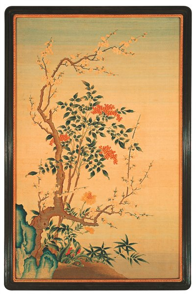清代紫檀边缂丝花卉图挂屏之一。南京博物院供图