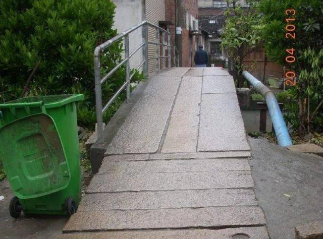 曾经的翊园桥南桥堍，网络资料