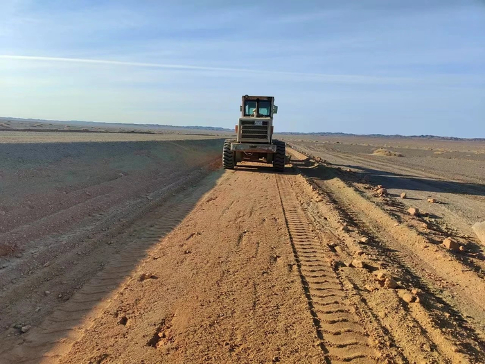 331国道路井至甜水井段公路项目复工