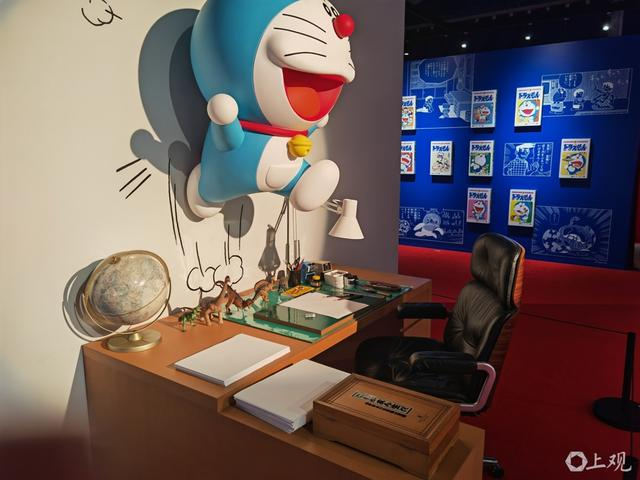 藤子·F·不二雄曾经使用过的桌子（复制现场） 唐烨摄