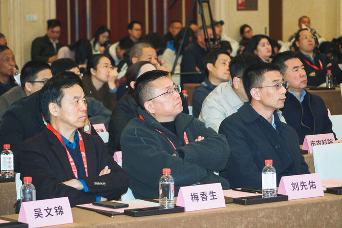 企业经验分享环节，与会嘉宾聚精会神聆听。刘帅 摄