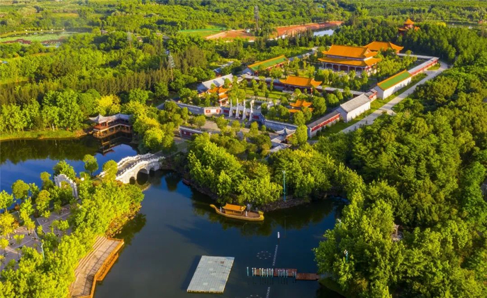 孔子文化城。罗锦屏 摄