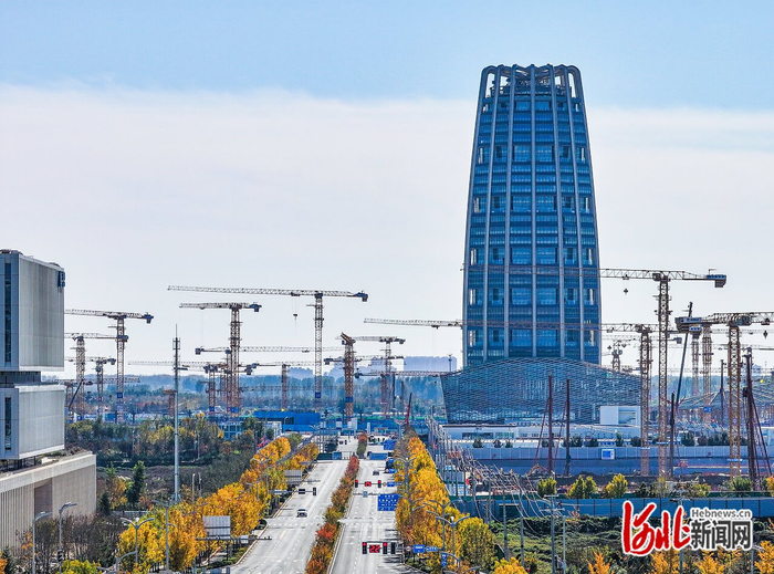 2024年11月4日，无人机航拍的中国中化大厦。（河北日报资料片） 河北日报记者 李 畅摄