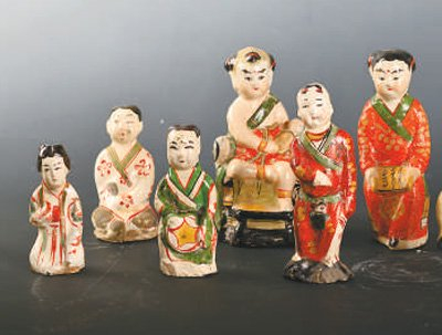 宋金时期德州窑红绿彩瓷俑像。陈庆辉摄