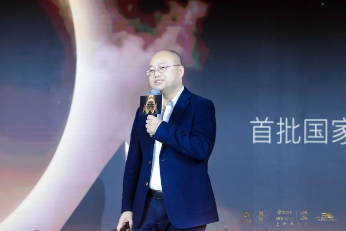 泸州老窖酒传统酿制技艺第24代传承人、泸州老窖股份有限公司企业文化中心总经理李宾致辞