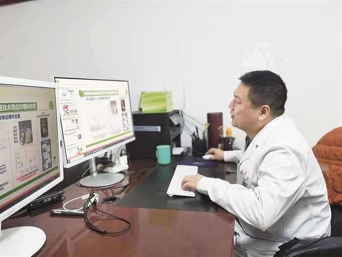 兰州大学环境微生物课题组负责人李祥锴教授