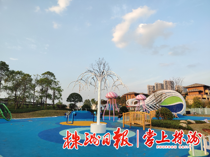 万丰湖曾经的一块荒地经海绵化互动改造变海绵公园。通讯员供图