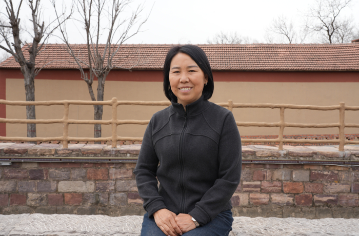 庙荒村党支部书记郁林英