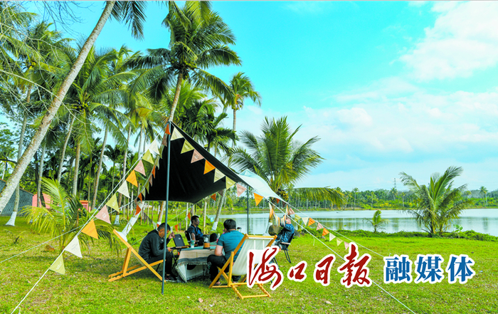 　琼山区红旗镇本立村依托优美的生态环境，让当地村民吃上了旅游饭。记者 苏弼坤 摄