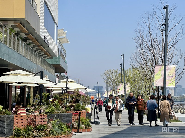 春日消费不断升温（央广网记者  郭振丹  摄）