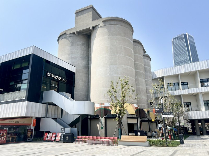 城市更新让老建筑“活起来”（央广网记者  郭振丹  摄）