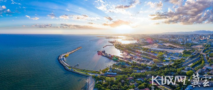 秦皇岛港湾区美景。秦港股份 供图