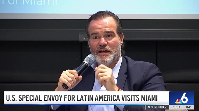 当地时间4月3日，克拉韦尔-卡罗内谈论美国拉美政策。NBC视频截图