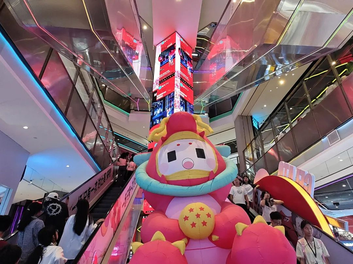 　　△武汉江汉路的X118