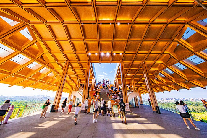 南苑森林湿地公园标志性建筑燕景台。丰台区融媒体中心供图