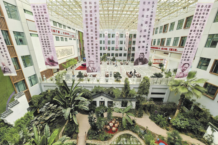 西宁城市学院一隅。本版图片均由本报记者 宋翠茹 摄