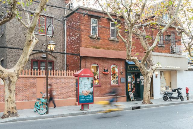 巨鹿路上的潮流精品店。静安区供图