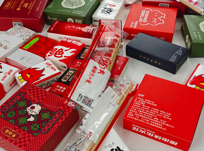 ▲《消费者报道》记者收集的餐厅纸巾