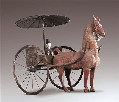 汉代彩绘木轺车（图为《华夏日常生活史》插图）