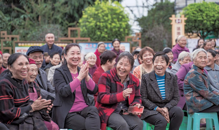 图：诸葛村群众参加“月圆中秋”主题文化活动。