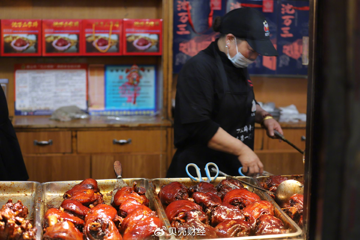 4月3日，万三蹄店铺。新京报贝壳财经记者 俞金旻 摄