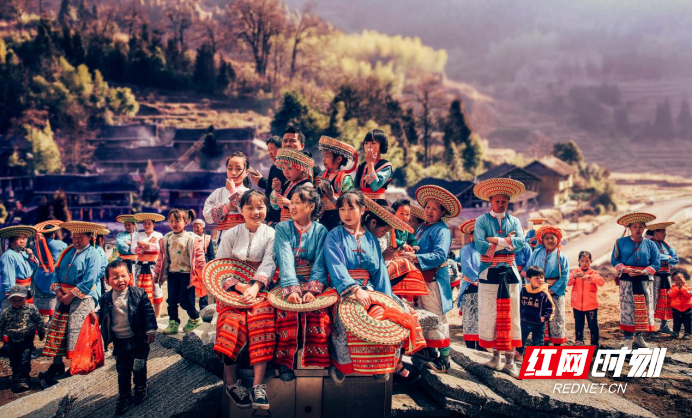 ▲位于隆回县西北部雪峰山脉东麓的虎形山瑶族乡。