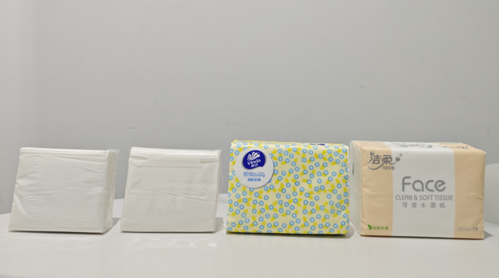 ▲4款抽纸（2款无标餐巾纸+2款品牌抽纸）