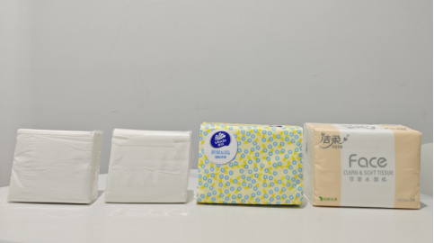 ▲4款抽纸（2款无标餐巾纸+2款品牌抽纸）