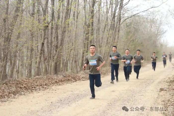 ▲全力奔跑。