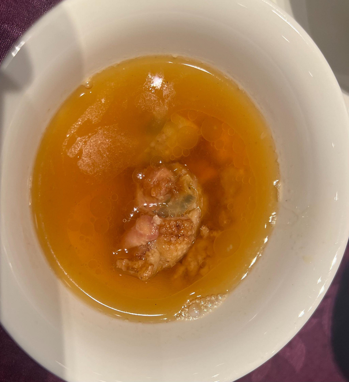 独龙江的峡啦酒。斯雄 摄