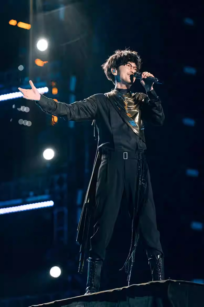 周传雄本次成都站定档6月14日