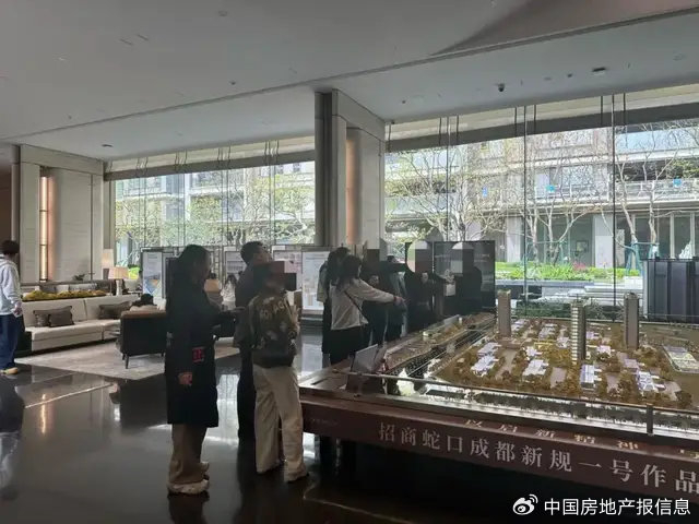 招商锦城序售楼部实景图。孟双奎/摄