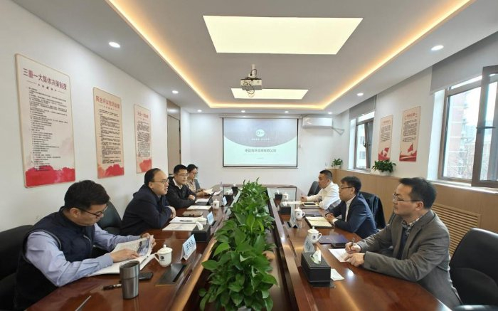 中咨海外公司与中国铁建大桥局海外公司共议合作事项