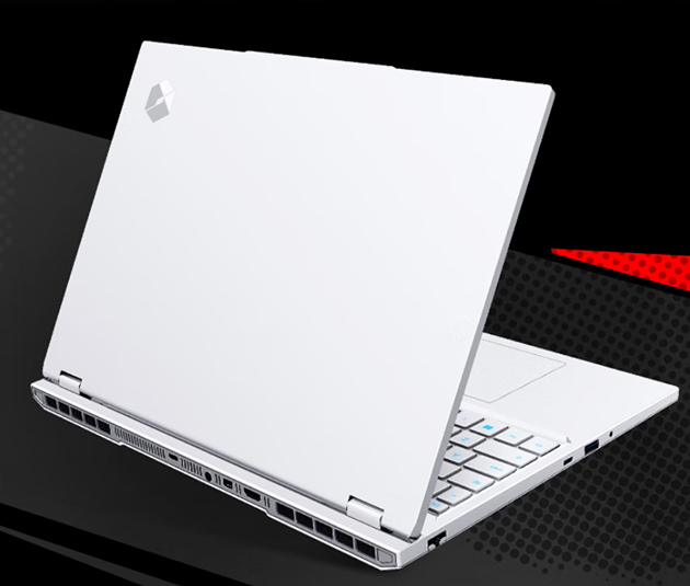 蛟龙16 Pro 2025采用全新一代模具，A面为航空级铝合金材质，历经多道严谨工序，经高精度打磨，实现了超强的质感。