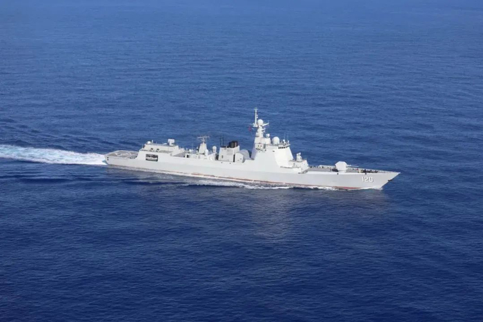 ▲海军成都舰