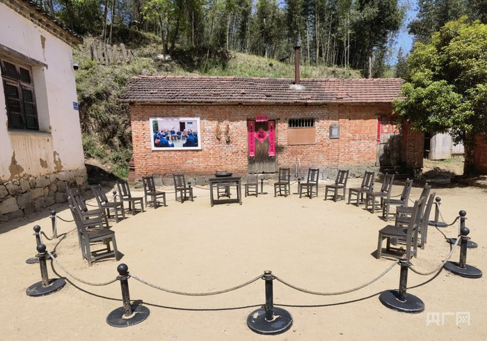 陈泽申的老宅小院。（央广网见习记者  刘浩  摄）