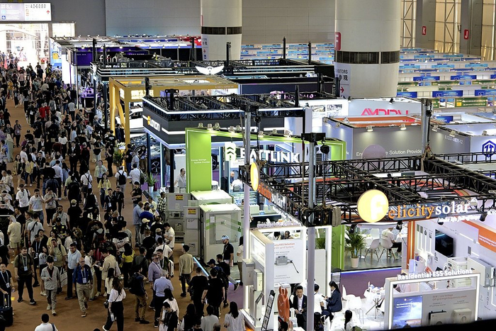 第137届广交会15日开幕，超20万境外采购商预注册。（视觉中国）