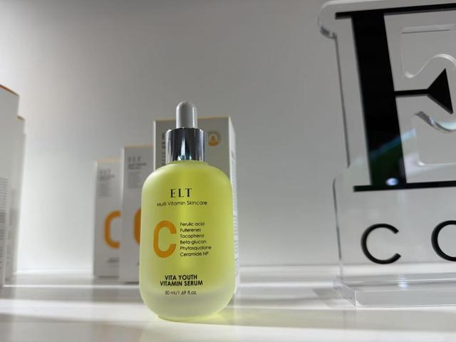 韩国ELT品牌的“爆款”精华。叶宇摄